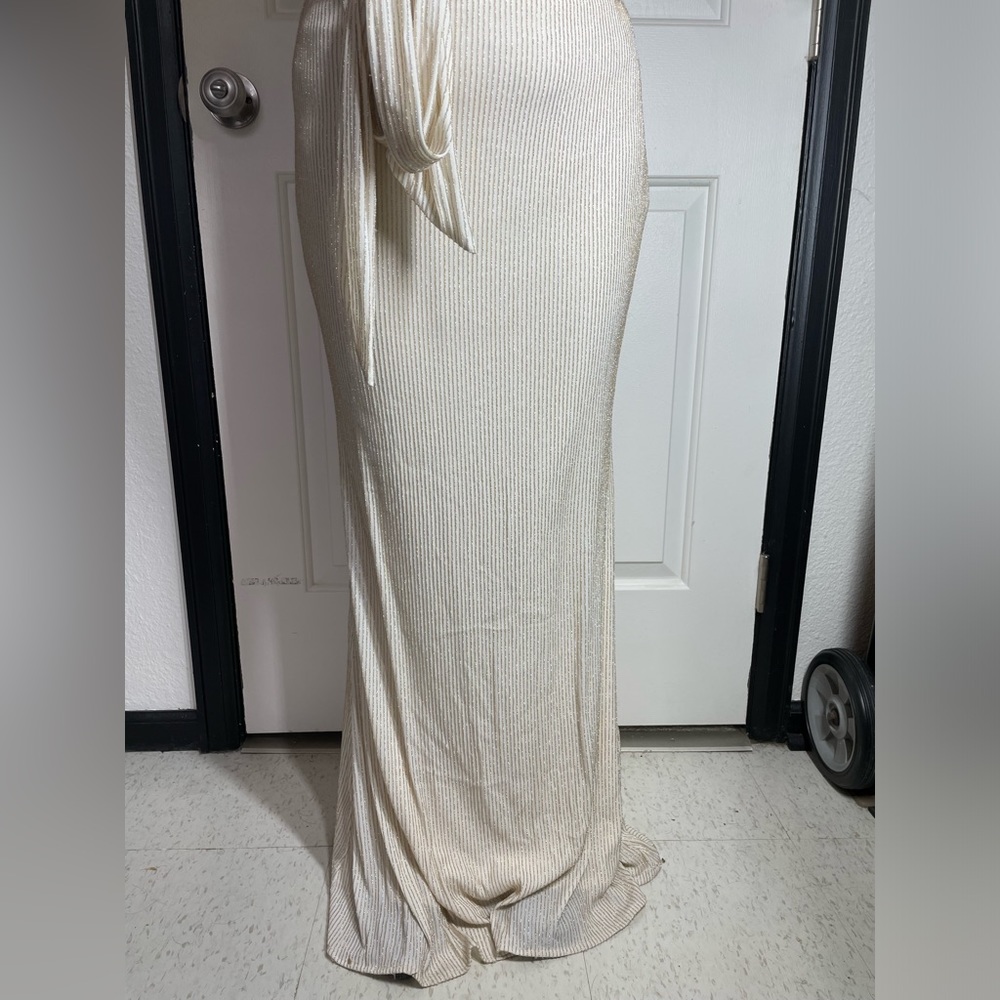 Leena for Mac Duggal One Shoulder Champagne Shimmer Gown Sz 4 - Picture 5 of 6